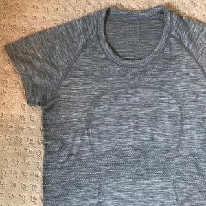 Gray Lululemon swiftly t shirt - sz 8